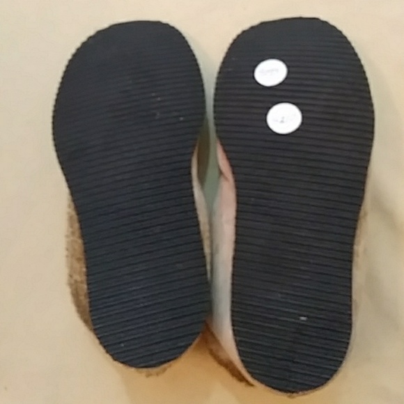 Tan suede slippers with fur lining-sz 10 - Picture 6 of 6